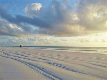 Domokuchu Beach Bungalows Hotel 2*