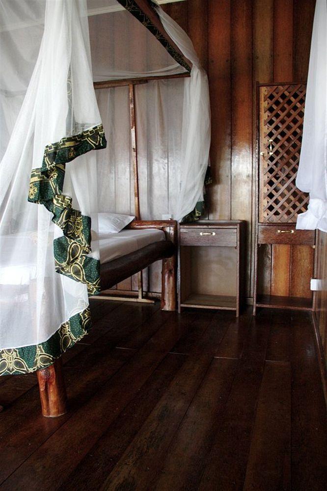 Hotel Domokuchu Beach Bungalows