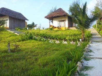 Hotel Domokuchu Beach Bungalows 2*